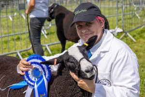 0H0A7080 300x200 - 0H0A7080